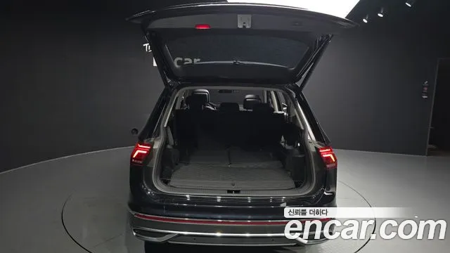 Volkswagen Tiguan — Фото автомобиля 20