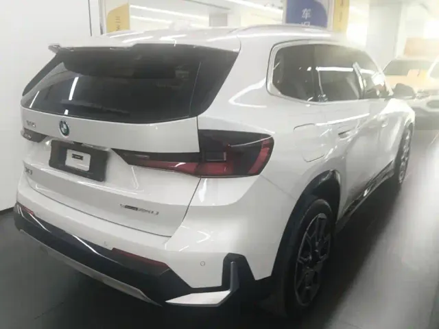 BMW X1 — Фото автомобиля 6