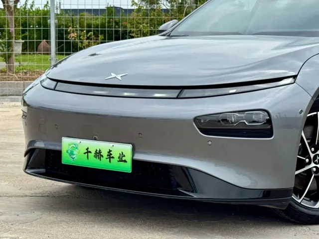 Xpeng P7 — Фото автомобиля 6