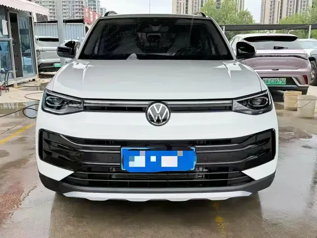 Volkswagen Tharu — Фото автомобиля 2