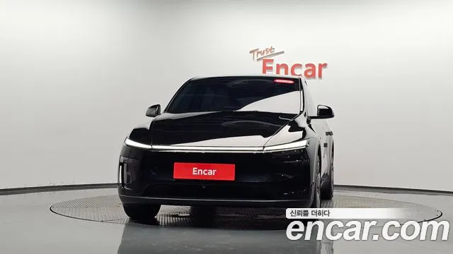 Tesla Model Y — Фото автомобиля 2