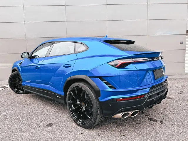 Lamborghini Urus — Фото автомобиля 5