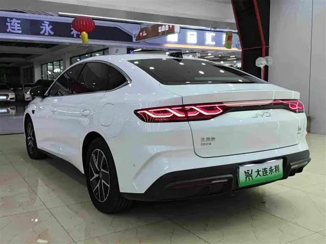 BYD Qin L — Фото автомобиля 17