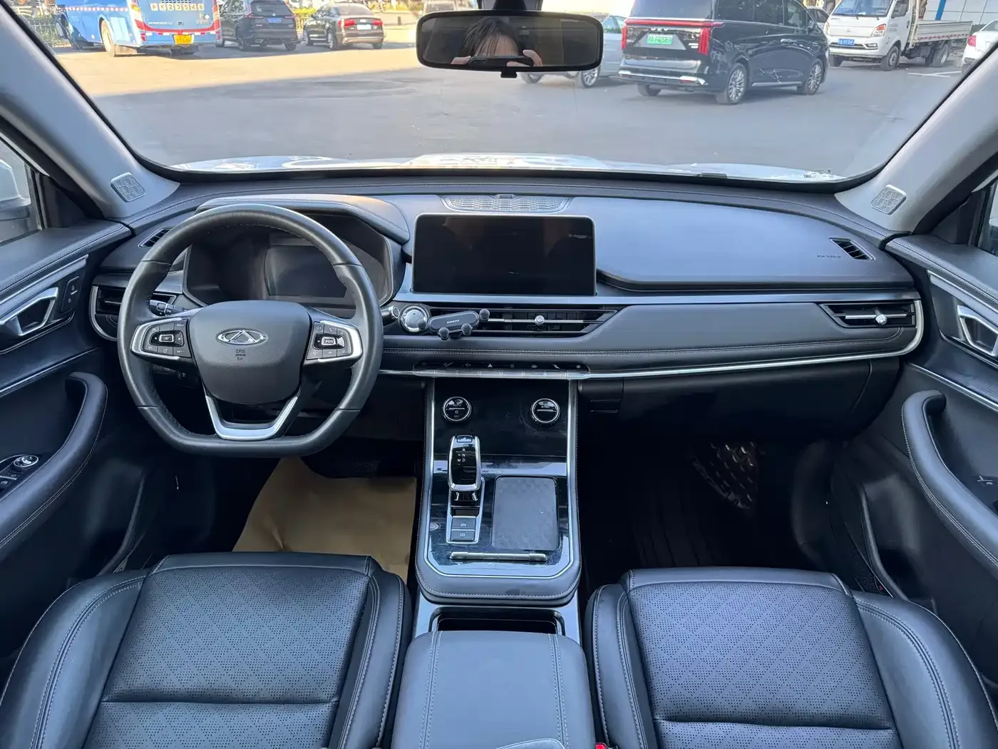 Chery Tiggo 8 2024 1.5TCI Auto New Dynamic Edition 7-seater — Фото автомобиля 6