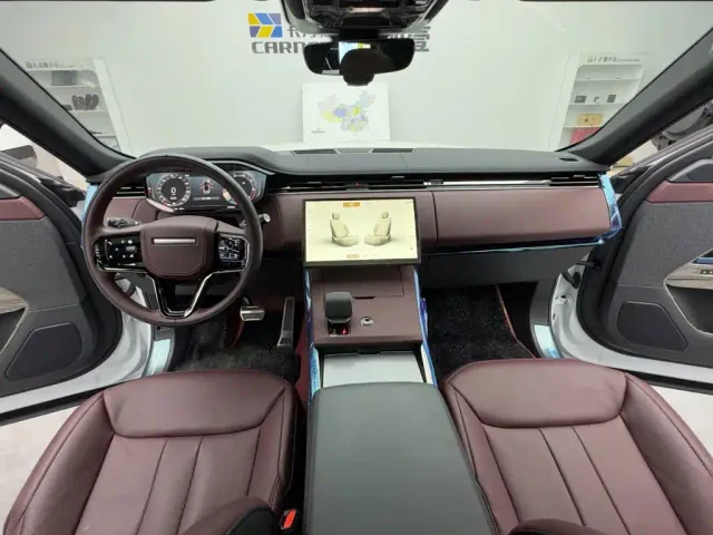 Land Rover Range Rover Sport — Фото автомобиля 11