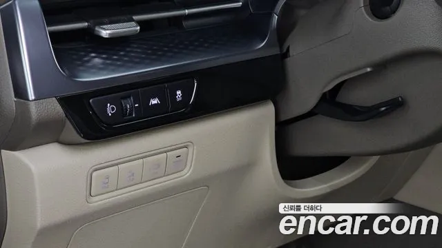 Kia Carnival 4th Gen — Фото автомобиля 30