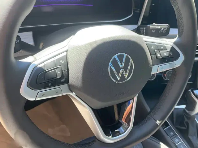 Volkswagen Sagitar — Фото автомобиля 2
