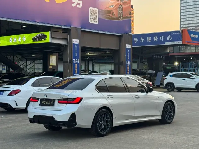 BMW 3 Series — Фото автомобиля 18
