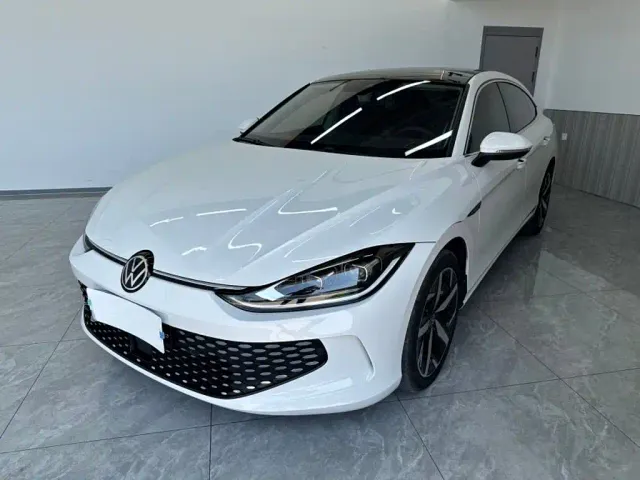 Фотография автомобиля — Volkswagen Lamando