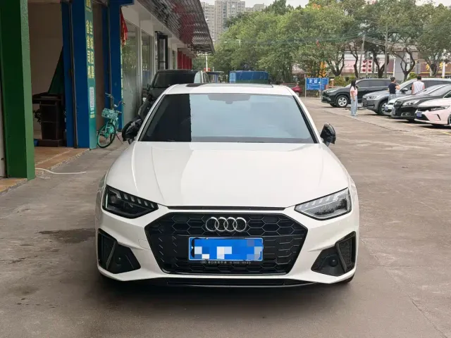 Audi A4L — Фото автомобиля 2