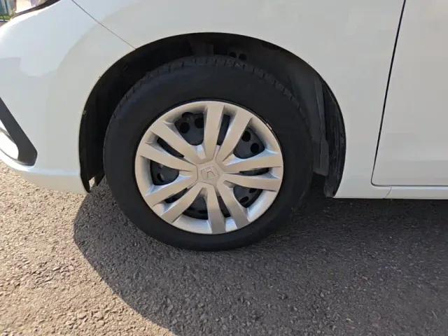 Honda Fit — Фото автомобиля 22