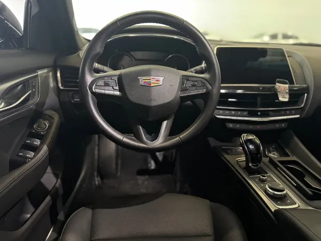 Cadillac CT5 — Фото автомобиля 11