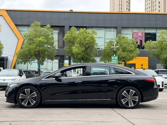 Mercedes-Benz EQS — Фото автомобиля 13