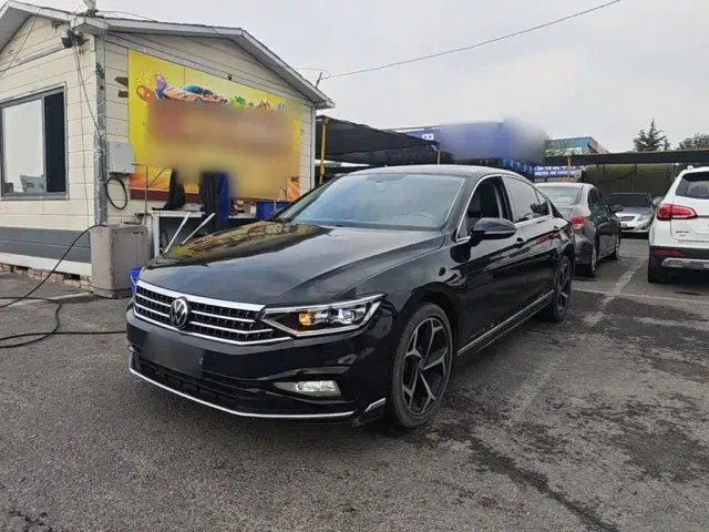 Фотография автомобиля — Volkswagen Magotan