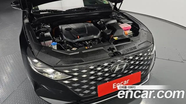 Hyundai Grandeur (New) Hybrid — Фото автомобиля 6