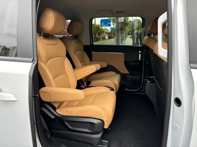 Wuling Starlight 730 — Фото автомобиля 9