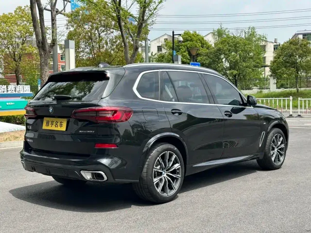BMW X5 — Фото автомобиля 16