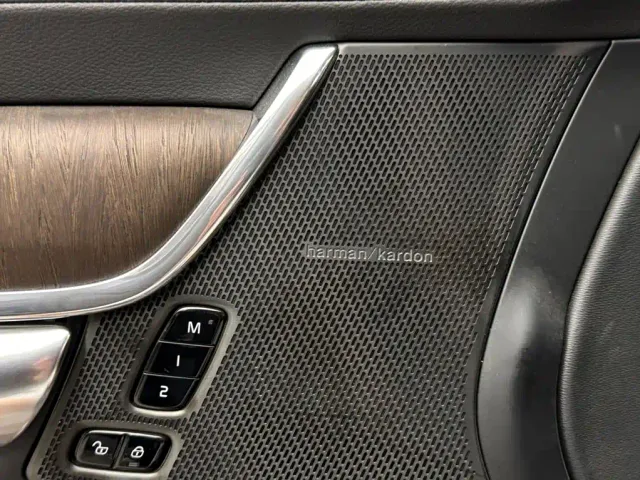 Volvo S90 — Фото автомобиля 16