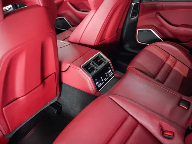 Porsche Panamera — Фото автомобиля 20