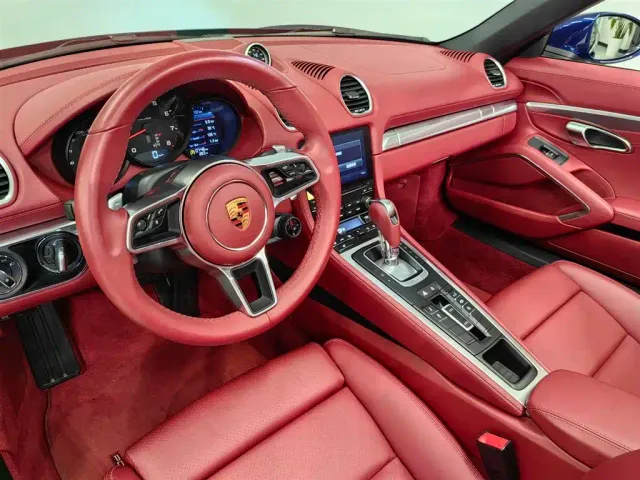 Porsche 718 — Фото автомобиля 16