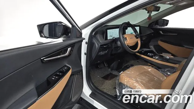 Kia EV6 — Фото автомобиля 10