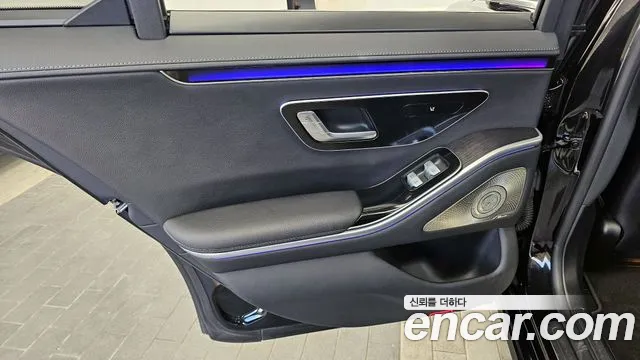 Mercedes-Benz S-Class — Фото автомобиля 23
