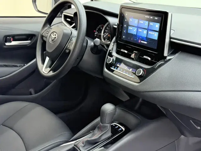 Toyota Corolla — Фото автомобиля 9