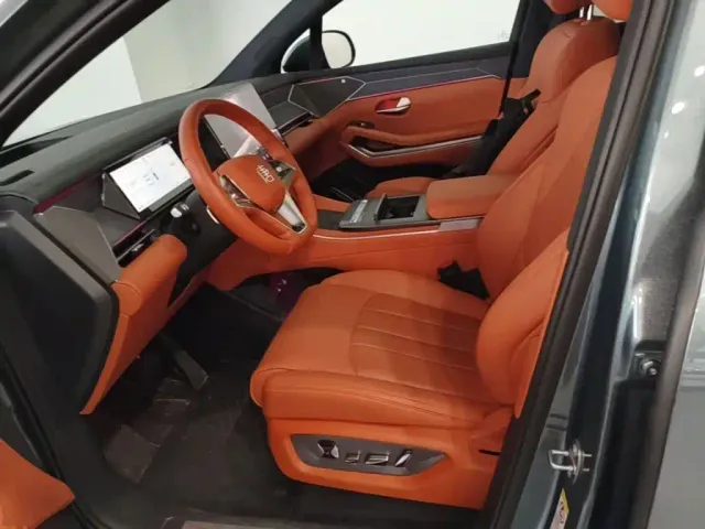 BYD Tang L — Фото автомобиля 14