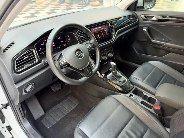 Volkswagen T-Roc — Фото автомобиля 5