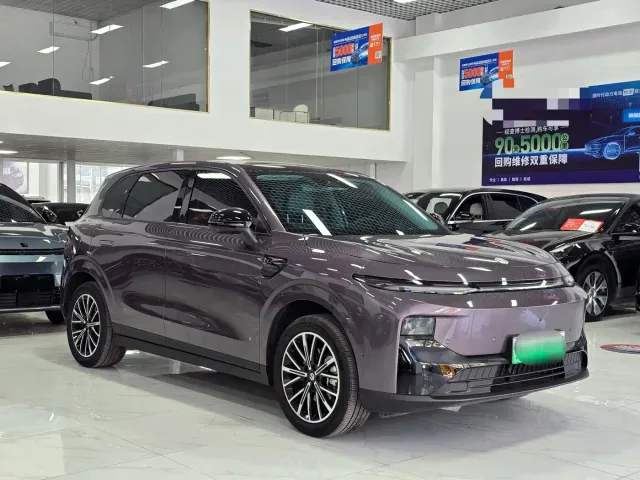 Leapmotor B10 — Фото автомобиля 2