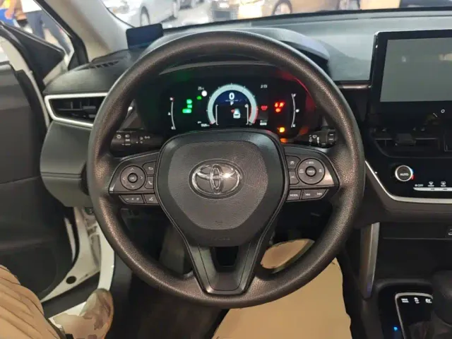 Toyota Corolla Cross — Фото автомобиля 10