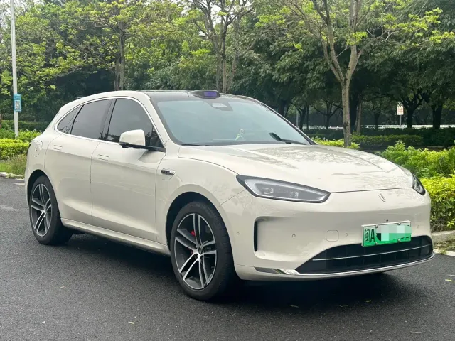 Aito M5 — Фото автомобиля 2