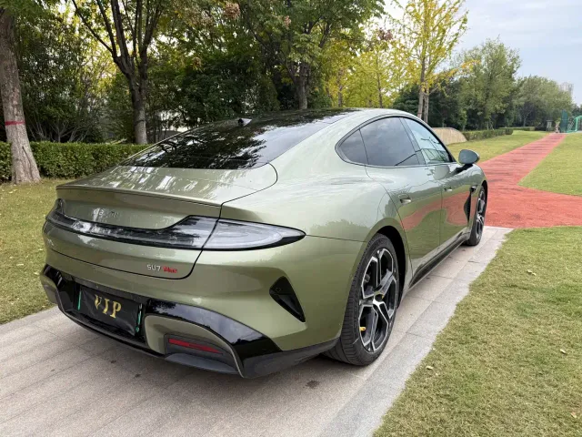 Xiaomi SU7 — Фото автомобиля 15