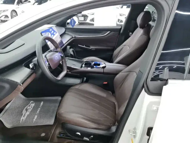 Changan Qiyuan A07 — Фото автомобиля 14