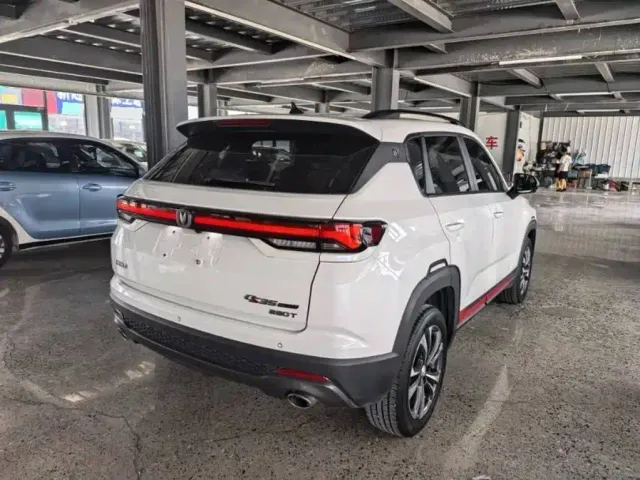 Changan CS35 Plus — Фото автомобиля 6