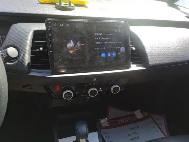 Honda Fit — Фото автомобиля 12