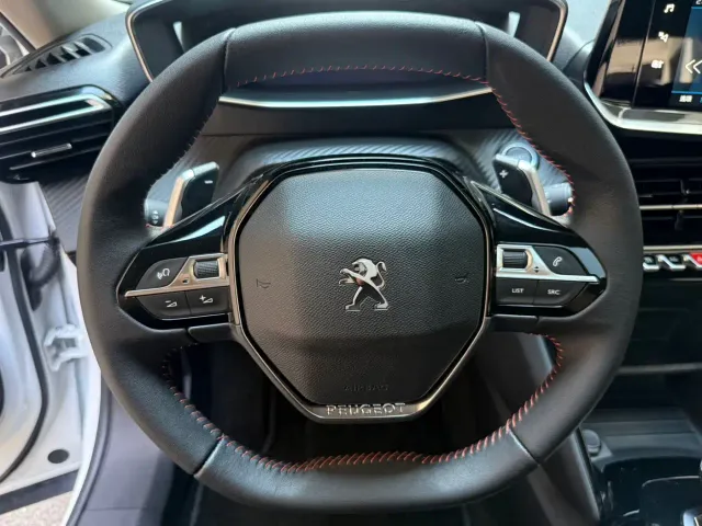 Peugeot 2008 — Фото автомобиля 11