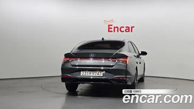 Hyundai AVANTE Avante (CN7) — Фото автомобиля 4