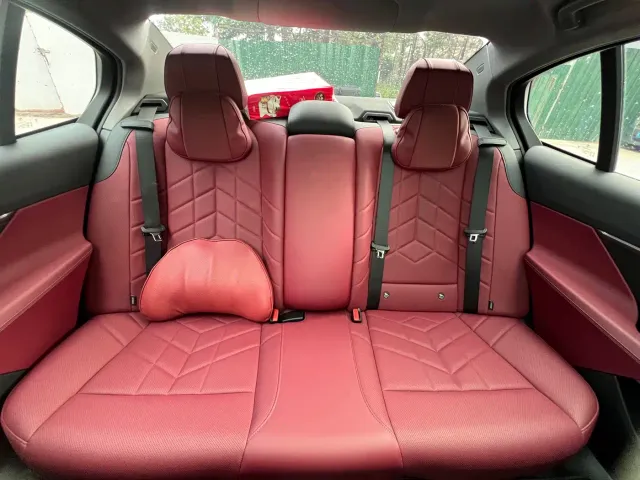 BMW 5 Series — Фото автомобиля 16
