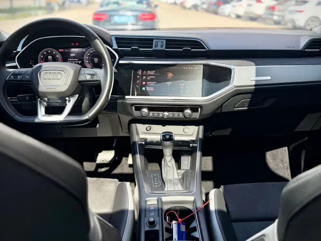 Audi Q3 — Фото автомобиля 22