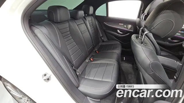 Mercedes-Benz E-Class W213 — Фото автомобиля 17