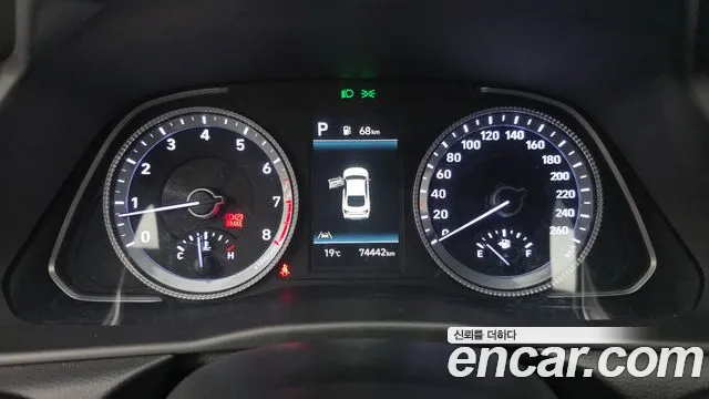 Hyundai Sonata — Фото автомобиля 8