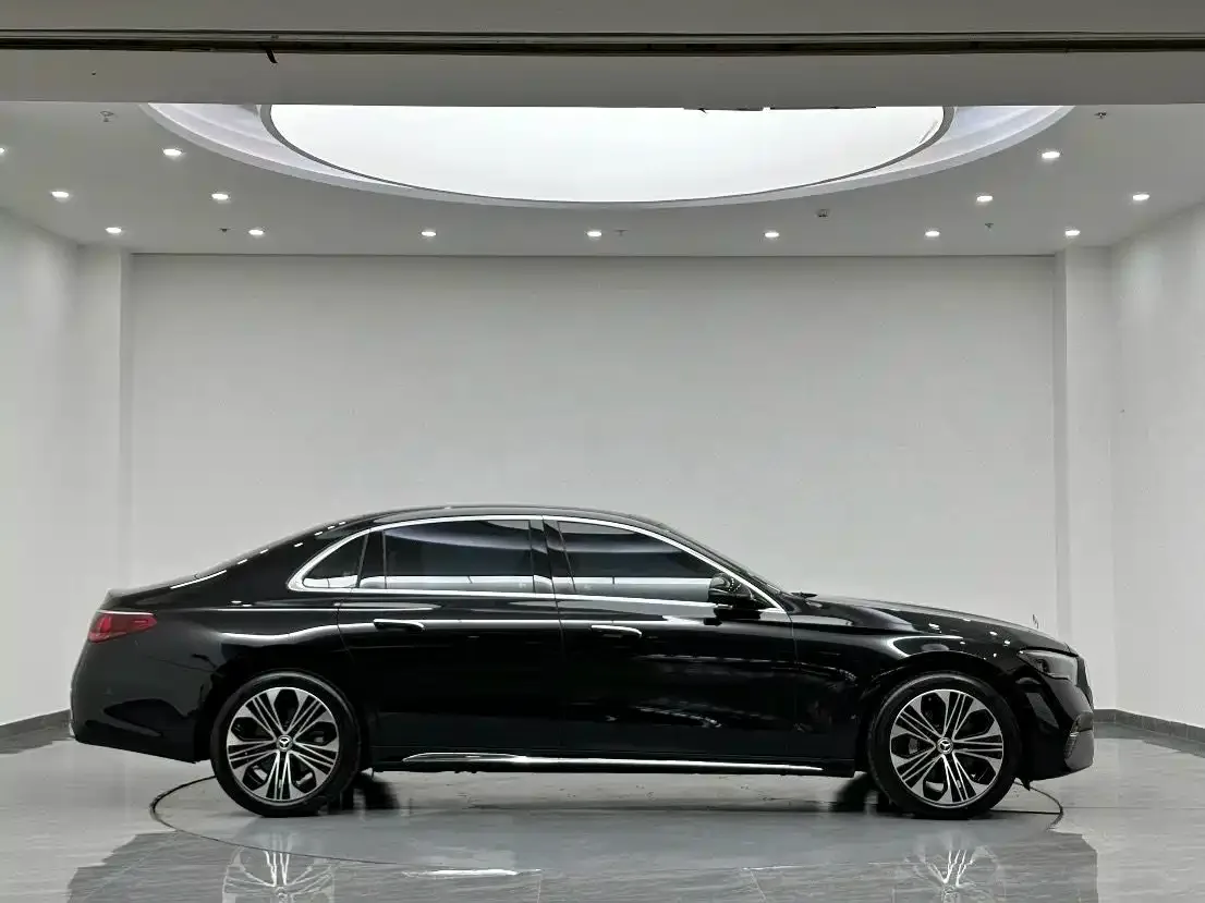 Mercedes-Benz Mercedes-Benz E-Class 2025 E 300 L Luxury — Фото автомобиля 5