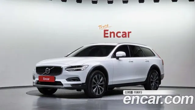 Фотография автомобиля — Volvo V90