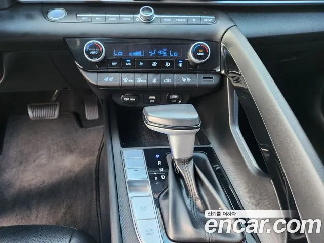 Hyundai AVANTE Avante (CN7) — Фото автомобиля 14