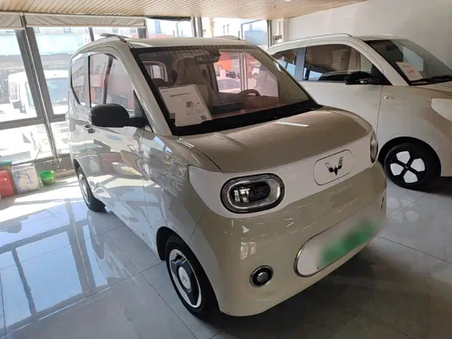 Wuling Hongguang Mini EV — Фото автомобиля 3