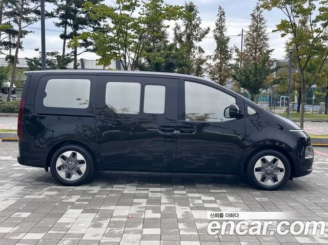 Hyundai Staria — Фото автомобиля 3