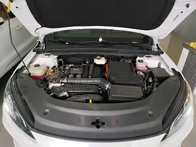 BYD Seal 05 DM-i — Фото автомобиля 19