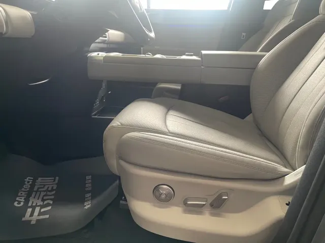 BYD FangChengBao Titanium 7 — Фото автомобиля 15