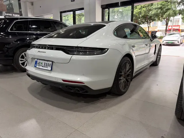 Porsche Panamera — Фото автомобиля 6